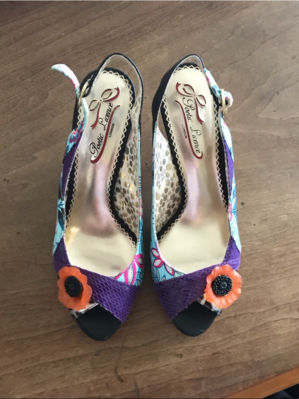 Poetic licence slingback